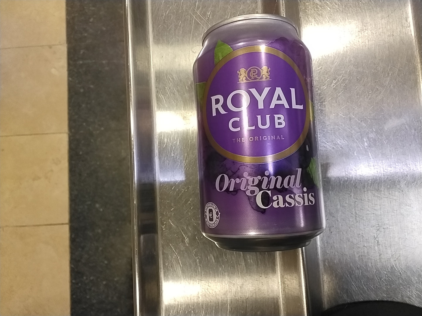 Royal tonic classic/ ginger ale/bitter 🍋 violett cafeteria 15 000 Som
