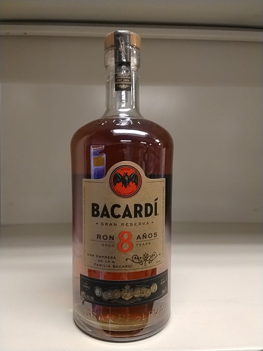 Bacardi - 8 Ron Anos