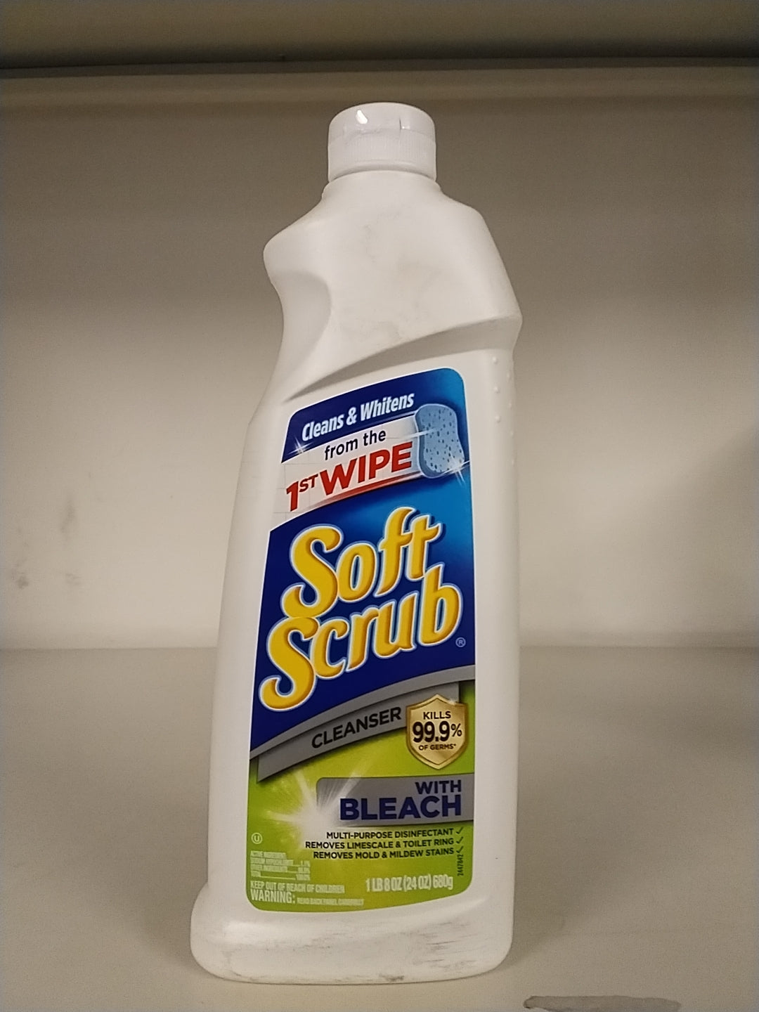 Soft scrub cleanser