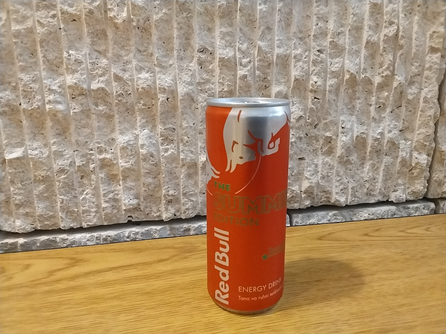 Red bull summer edition cafeteria 30000 Som