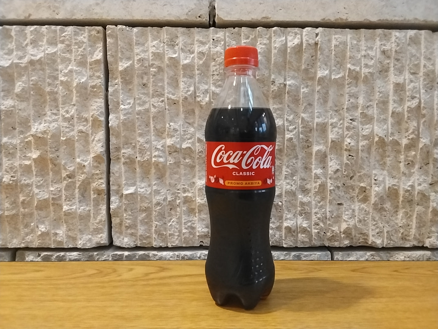 Coke local classic cafeteria  7000 Som